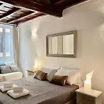Campo Dei Fiori Suite